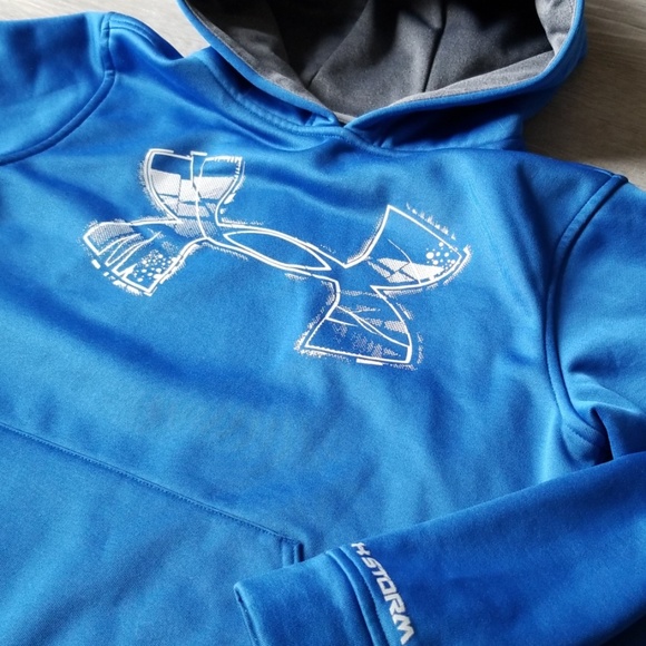 Under Armour Other - UNDER ARMOUR HOODIE Under Armour Other - UNDER ARMOUR HOODIE